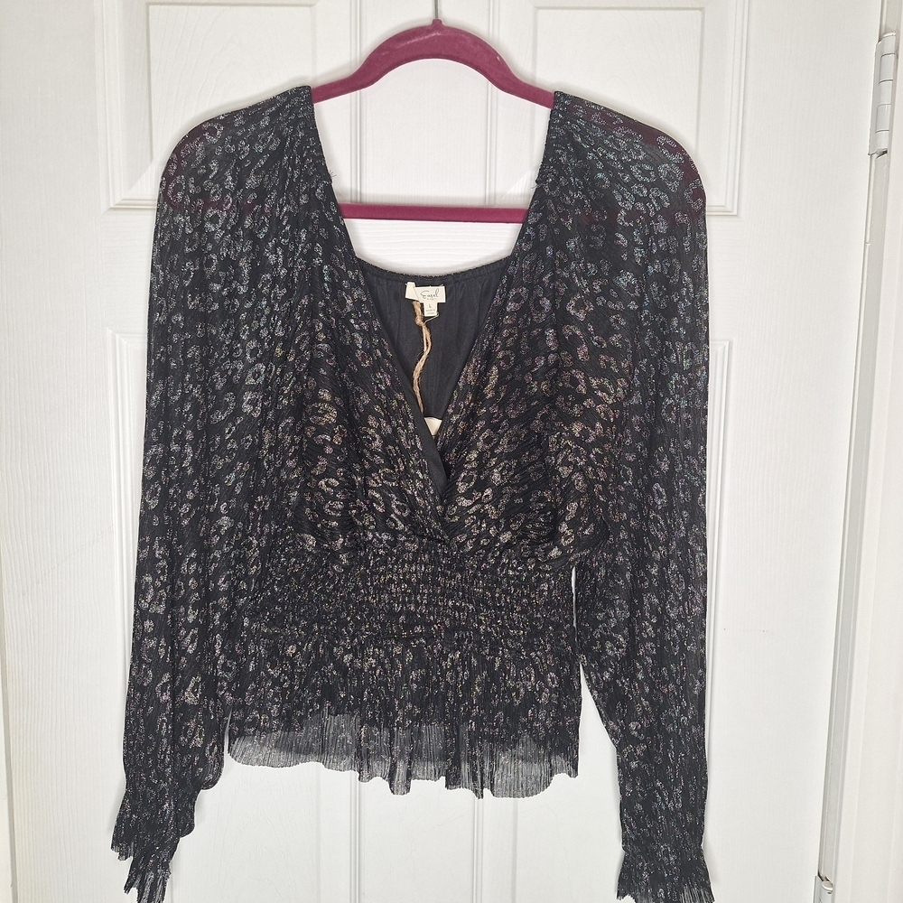 Easel Black and Multicolor V-Neck Blouse Size Large NWT